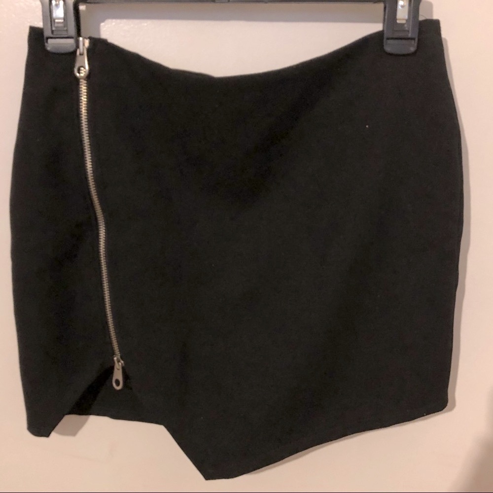 Black Mini-Skirt w/ Front Zipper